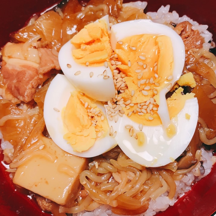 レトルトアレンジ！牛すき焼き卵丼